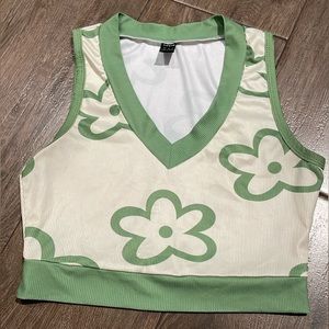 Sz. S Shein cropped flower print top